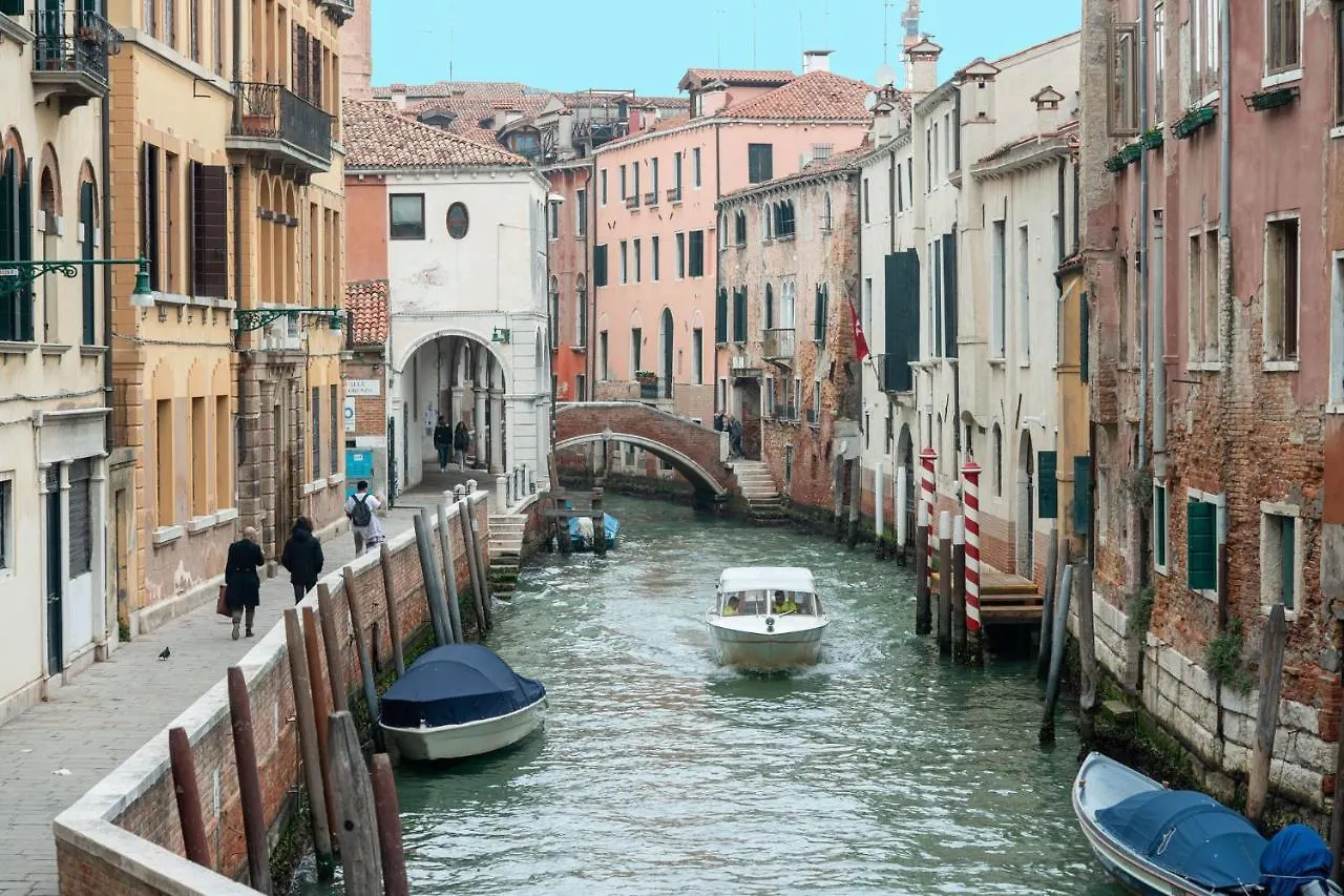 Apartment Ca Regina Panada - Passion On The Canal Venice